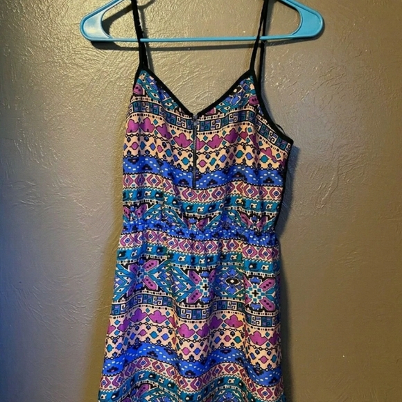 Dress - Picture 1 of 2